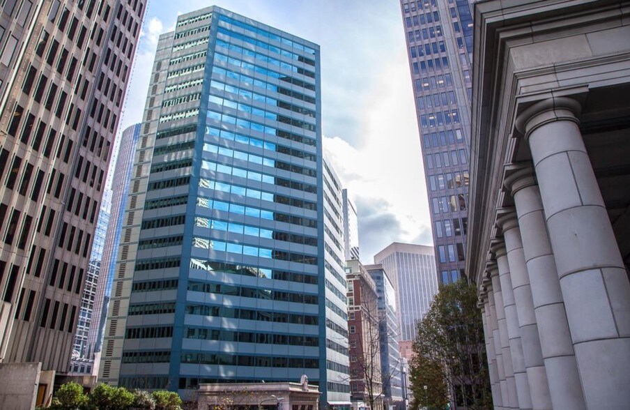353 Sacramento St, San Francisco, CA à louer - Photo du bâtiment - Image 2 de 4