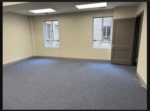 121 S Broadway Ave, Tyler, TX à louer Photo intérieure- Image 1 de 3