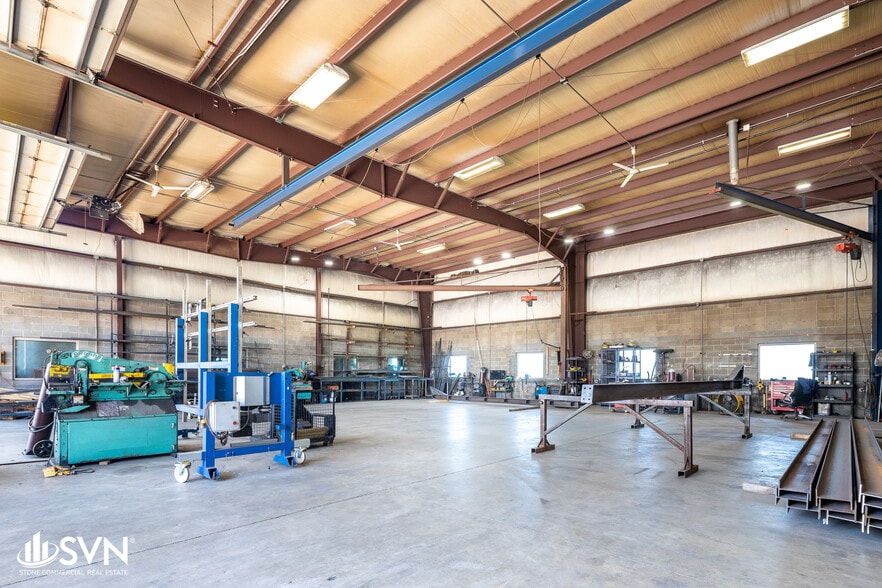 950 Rolling Hills Ln, Winchester, KY for sale - Building Photo - Image 3 of 18