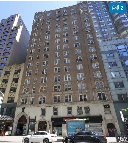 309 W 57th St, New York, NY à louer - Photo du bâtiment - Image 1 de 10