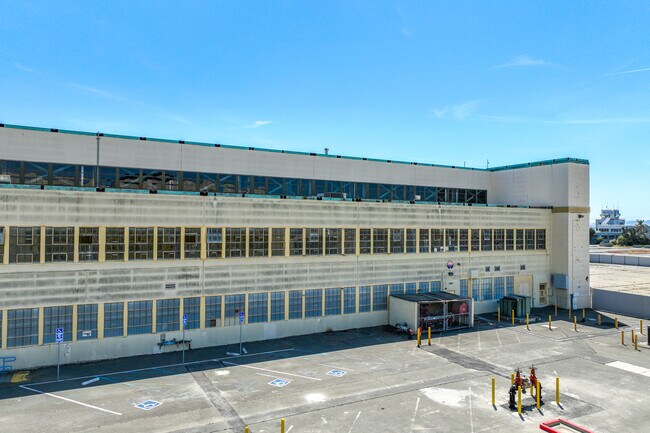 Plus de détails pour 1190 W Tower Ave, Alameda, CA - Local d'activités à louer