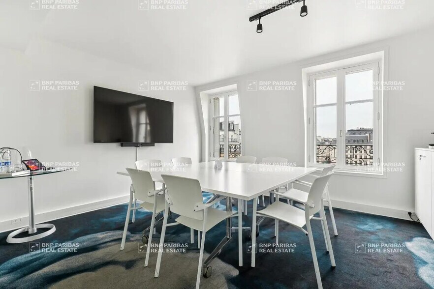 21 Place De La Madeleine, Paris for lease - Interior Photo - Image 3 of 16