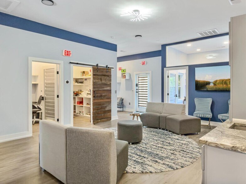 668 Marina Dr, Charleston, SC à louer - Hall d’entrée - Image 3 de 23