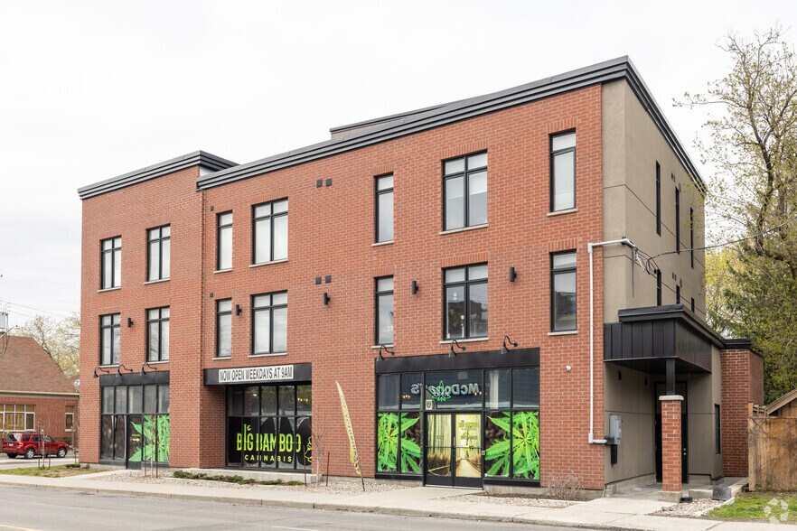 144 Renfrew Av, Ottawa, ON for sale - Building Photo - Image 2 of 14