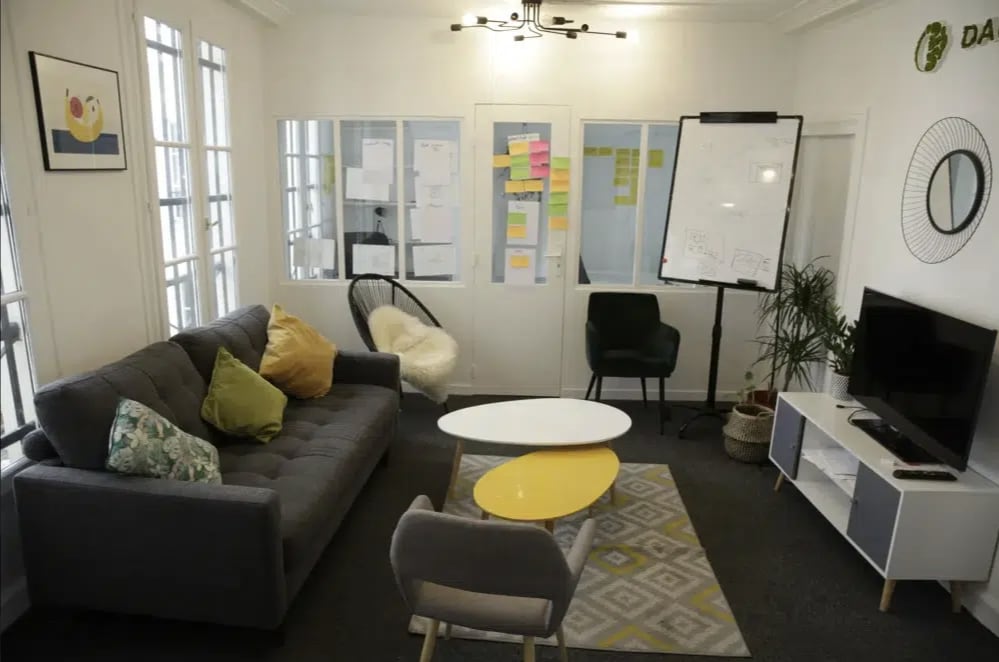 7 Rue Commines, Paris for lease Interior Photo- Image 1 of 2