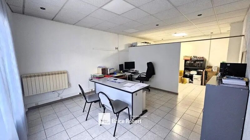 Office in Lyon for sale - Interior Photo - Image 3 of 8