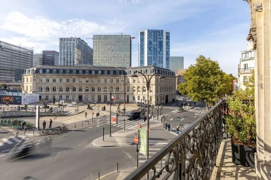 2 Rue De Lyon, Paris for sale - Building Photo - Image 1 of 16