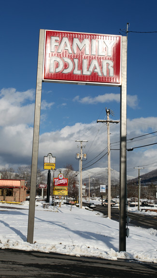 Plus de détails pour 609 Market St, Tazewell, VA - Local commercial à louer