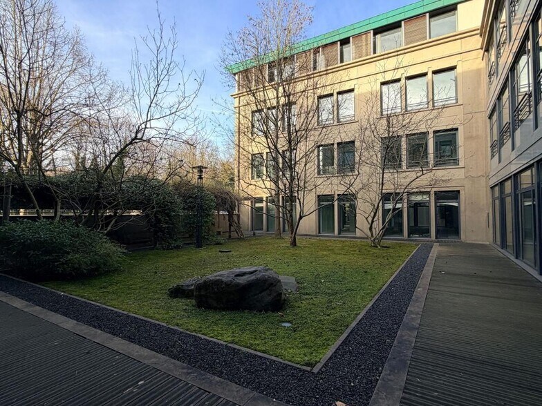 11-15 Avenue Lebrun, Antony for lease - Building Photo - Image 3 of 14