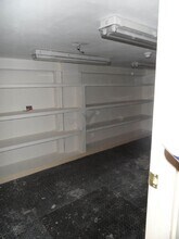 Retail in Cuenca, Cuenca for lease Interior Photo- Image 1 of 5