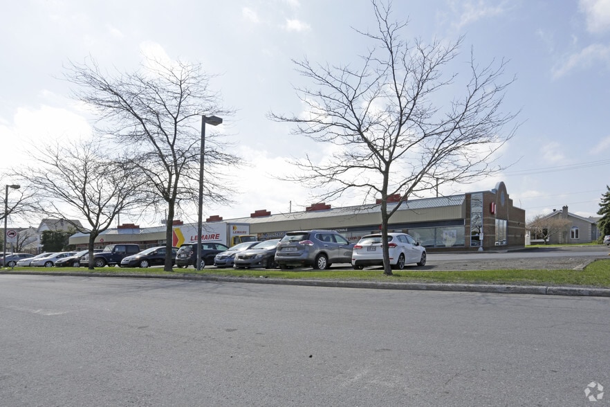 210 Rue Sainte-Catherine, St-Constant, QC for lease - Building Photo - Image 2 of 2