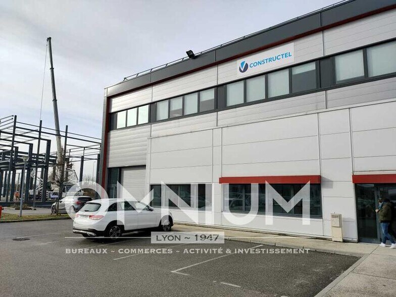 Flex in Meyzieu for lease - Building Photo - Image 2 of 7