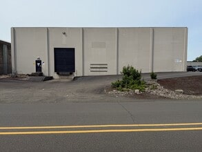 3025A Industrial Way NE, Salem, OR for lease Building Photo- Image 2 of 6