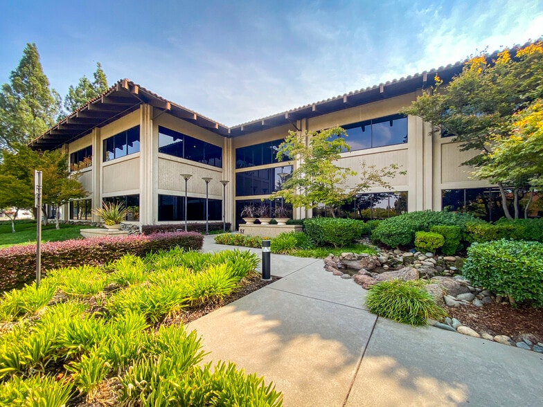 81 Blue Ravine Rd, Folsom, CA for lease - Building Photo - Image 2 of 2