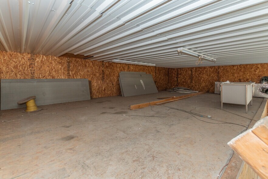 288 W Brookville Rd, Fountaintown, IN à louer - Photo du bâtiment - Image 2 de 21