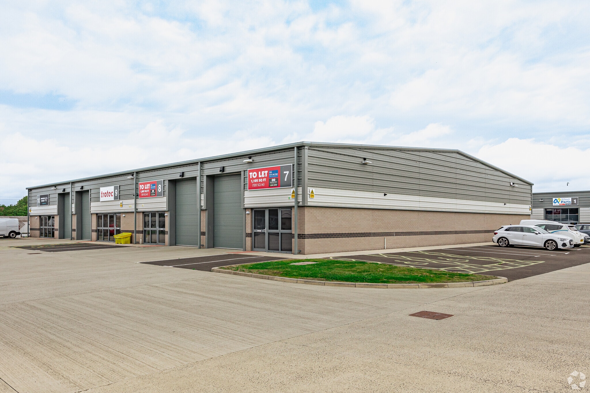 Cliftonhall Rd, Newbridge for lease Primary Photo- Image 1 of 3