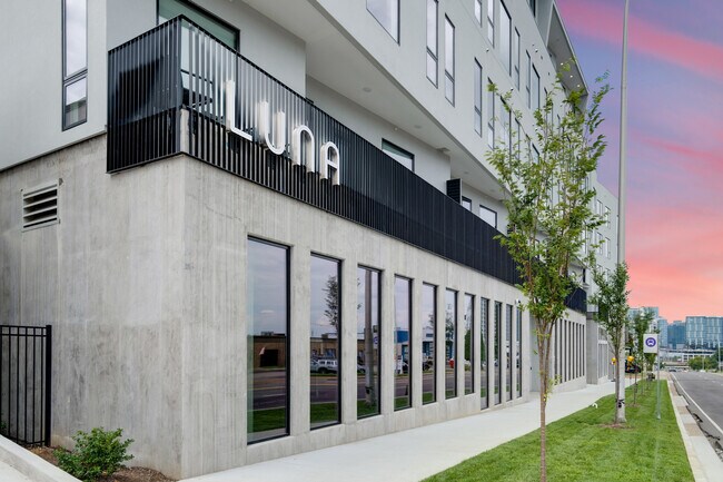 Plus de détails pour 1009 8th Ave S, Nashville, TN - Commerce de détail à louer