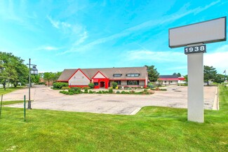 Plus de détails pour 1938 Grand River Ave, Okemos, MI - Local commercial à louer