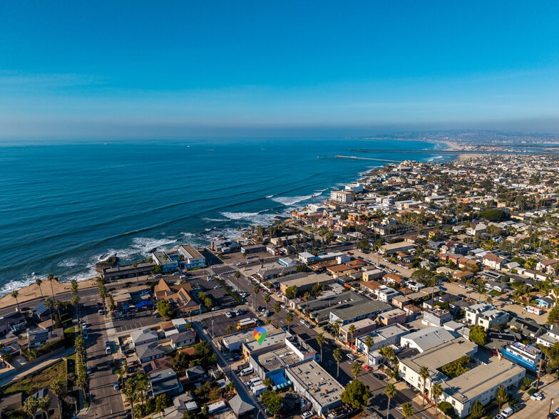 4741 Point Loma Ave, San Diego, CA for lease - Building Photo - Image 2 of 76