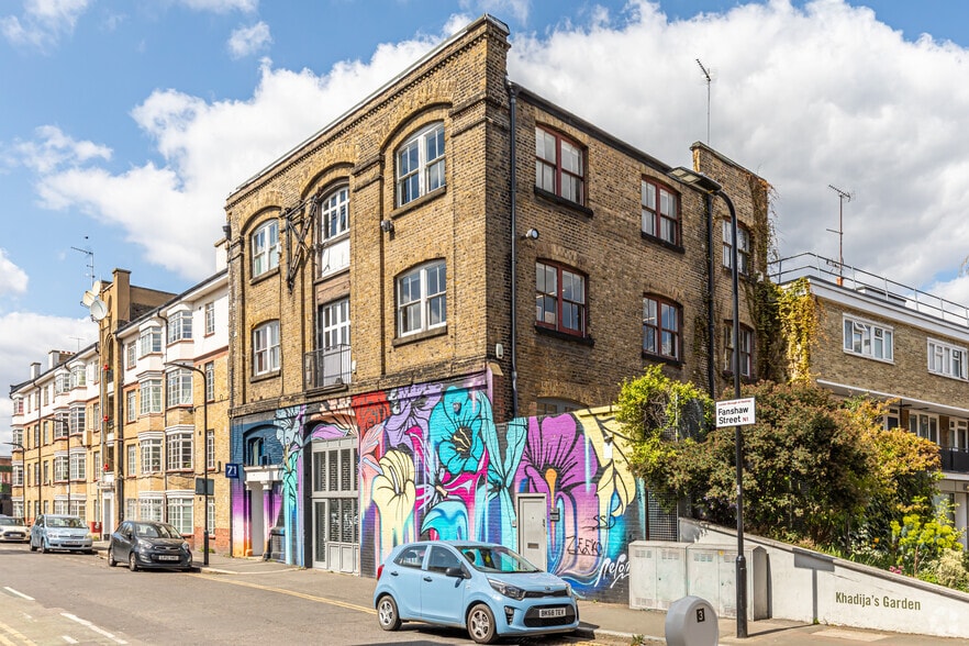 71 Fanshaw St, London for lease - Building Photo - Image 2 of 98