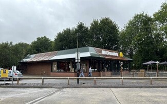 Plus de détails pour Wakes Garage A303, Sparkford - Commerce de détail à louer