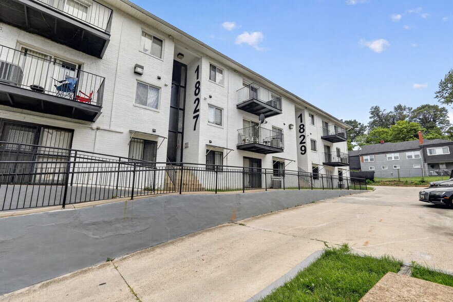 1829 Marion Barry Ave SE, Washington, DC for sale - Building Photo - Image 2 of 8