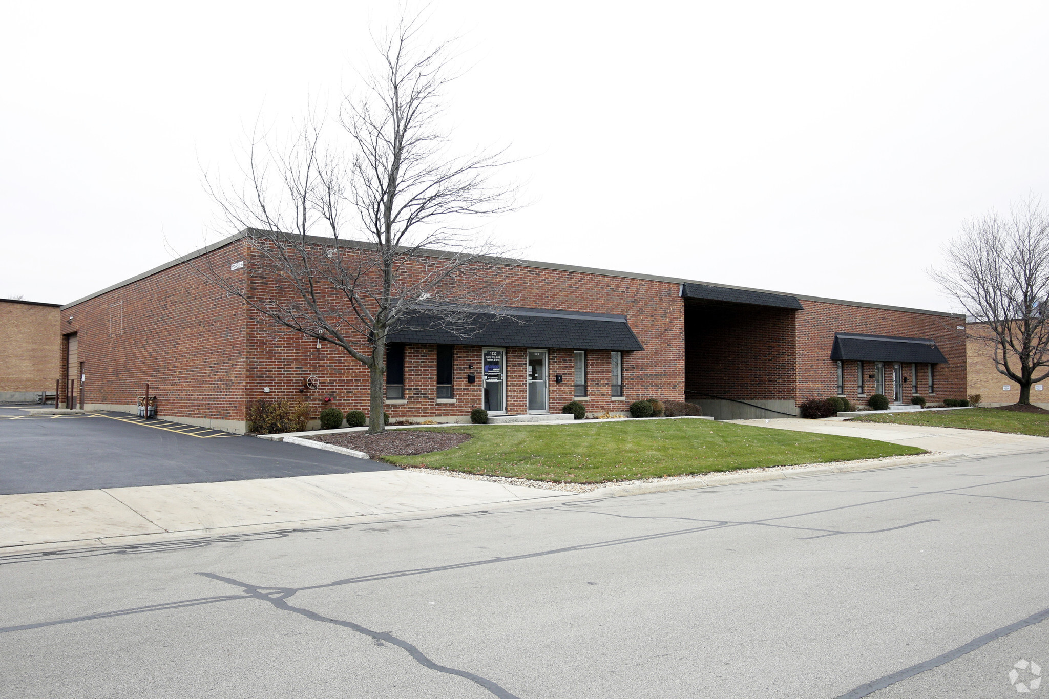 1232 W Capitol Dr, Addison, IL for lease Building Photo- Image 1 of 6