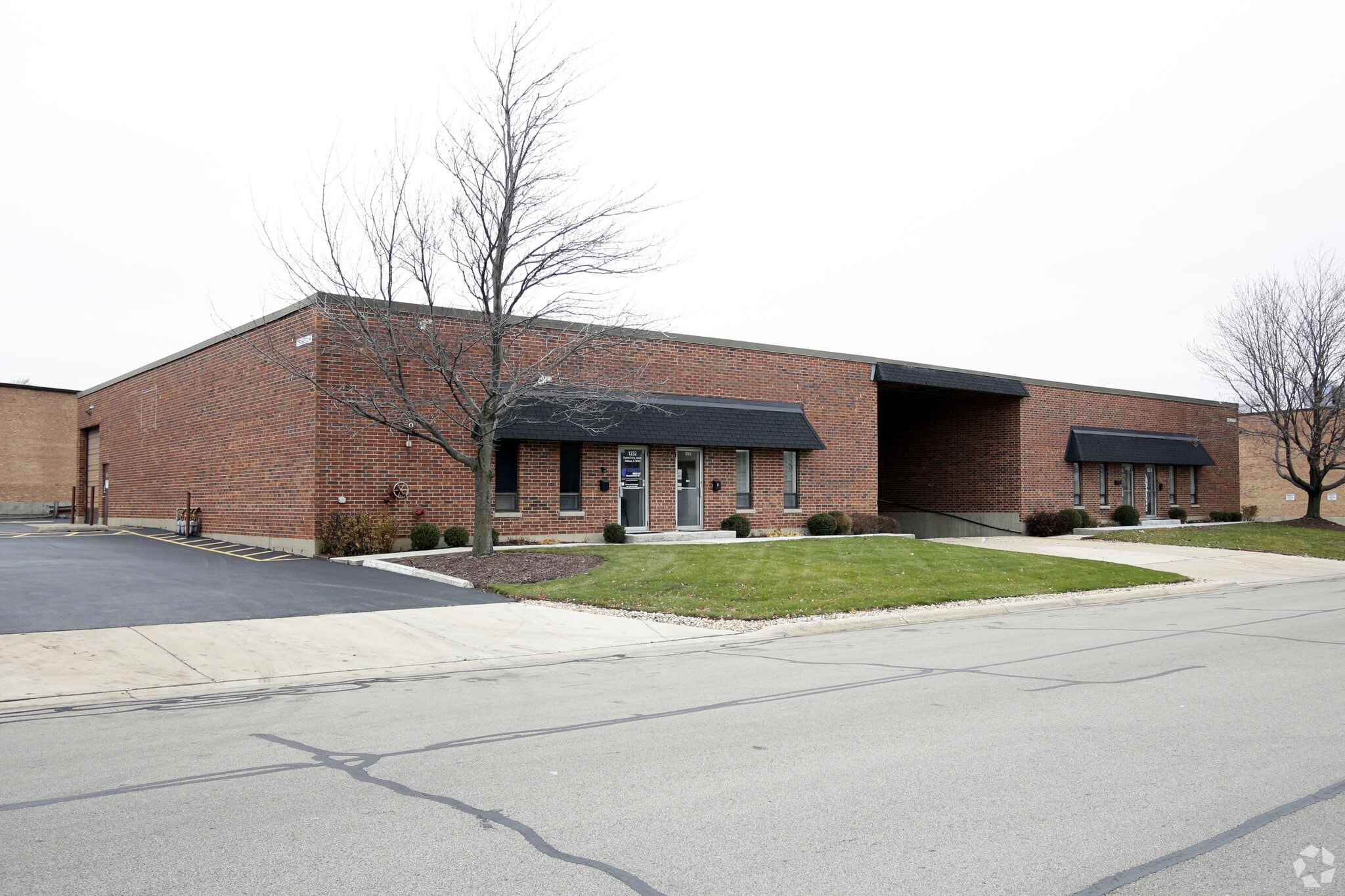 1232 W Capitol Dr, Addison, IL for lease Primary Photo- Image 1 of 7