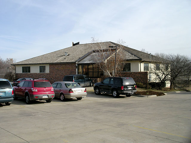 5601 SW Barrington Ct, Topeka, KS for lease - Primary Photo - Image 2 of 2