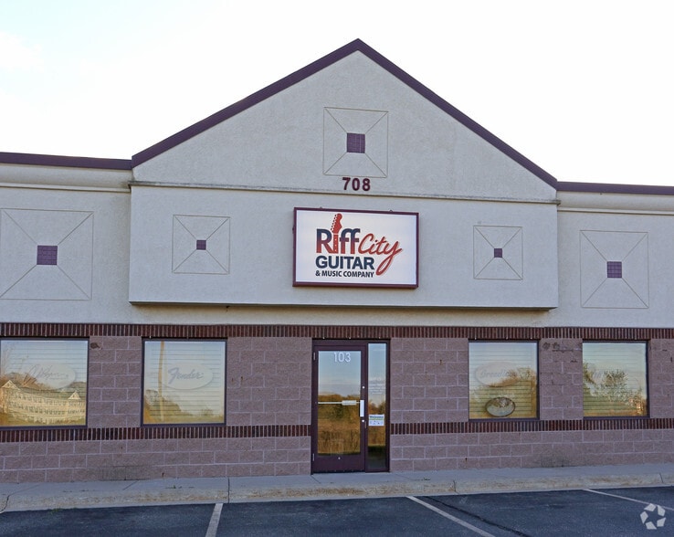 708 E Elm St E, Saint Joseph, MN for lease - Building Photo - Image 2 of 4