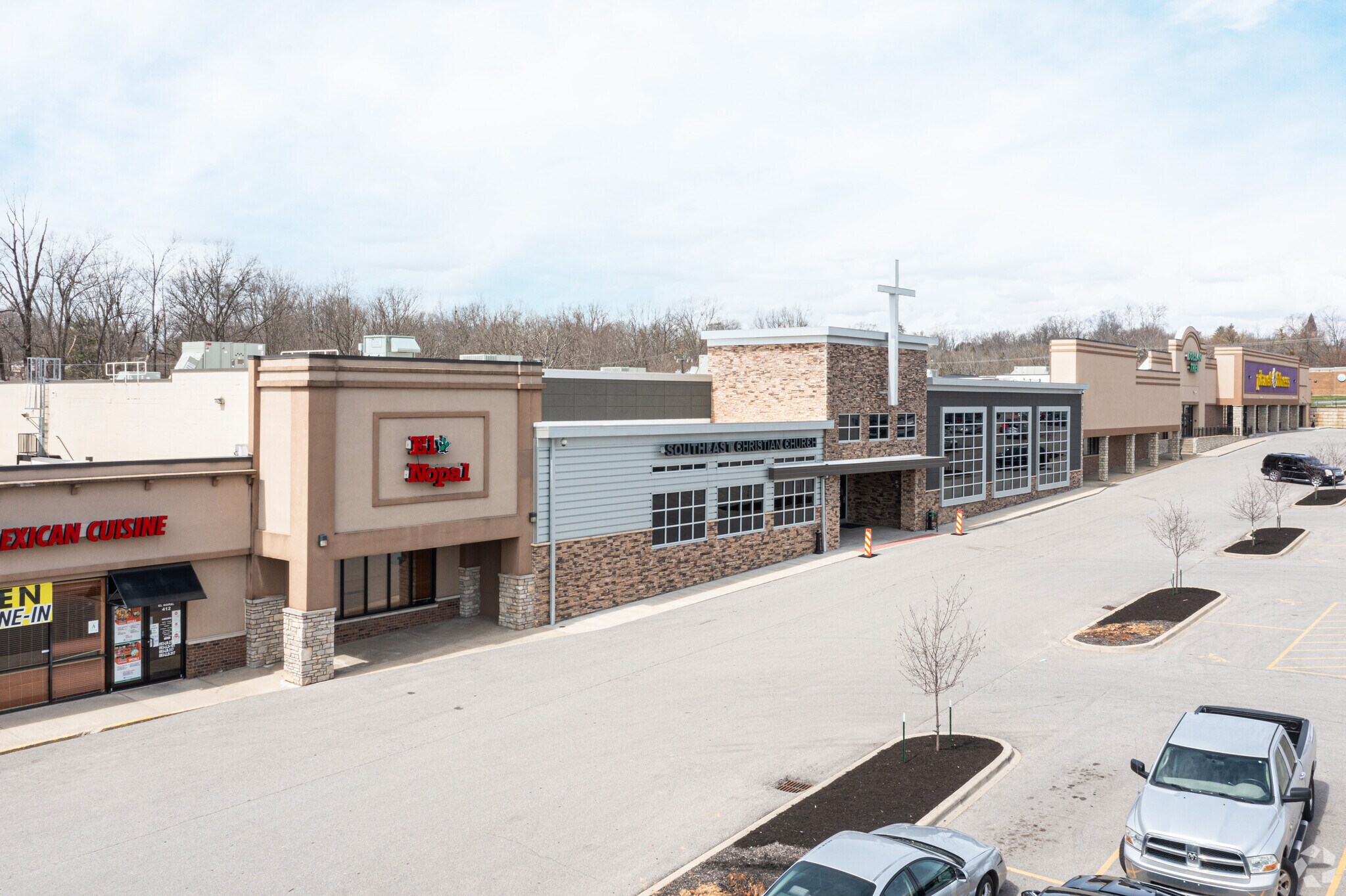 406-418 S 1st Ave, La Grange, KY for lease Primary Photo- Image 1 of 5