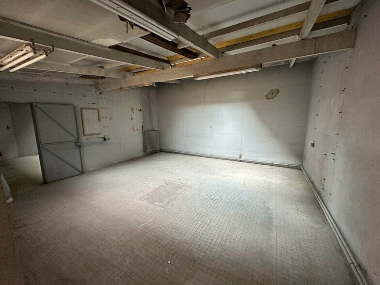 Office in Ivry-sur-Seine for sale - Building Photo - Image 2 of 5