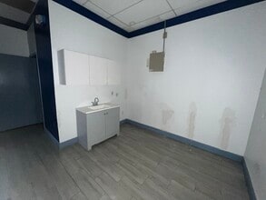 9801-9965 Pines Blvd, Pembroke Pines, FL for lease Interior Photo- Image 2 of 10