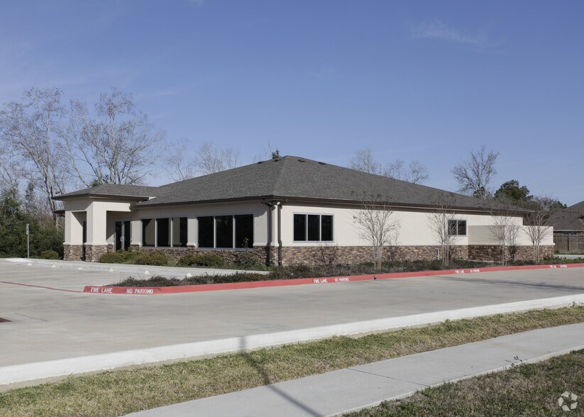 313 Fm-517 Rd W, Dickinson, TX à louer - Photo principale - Image 1 de 10
