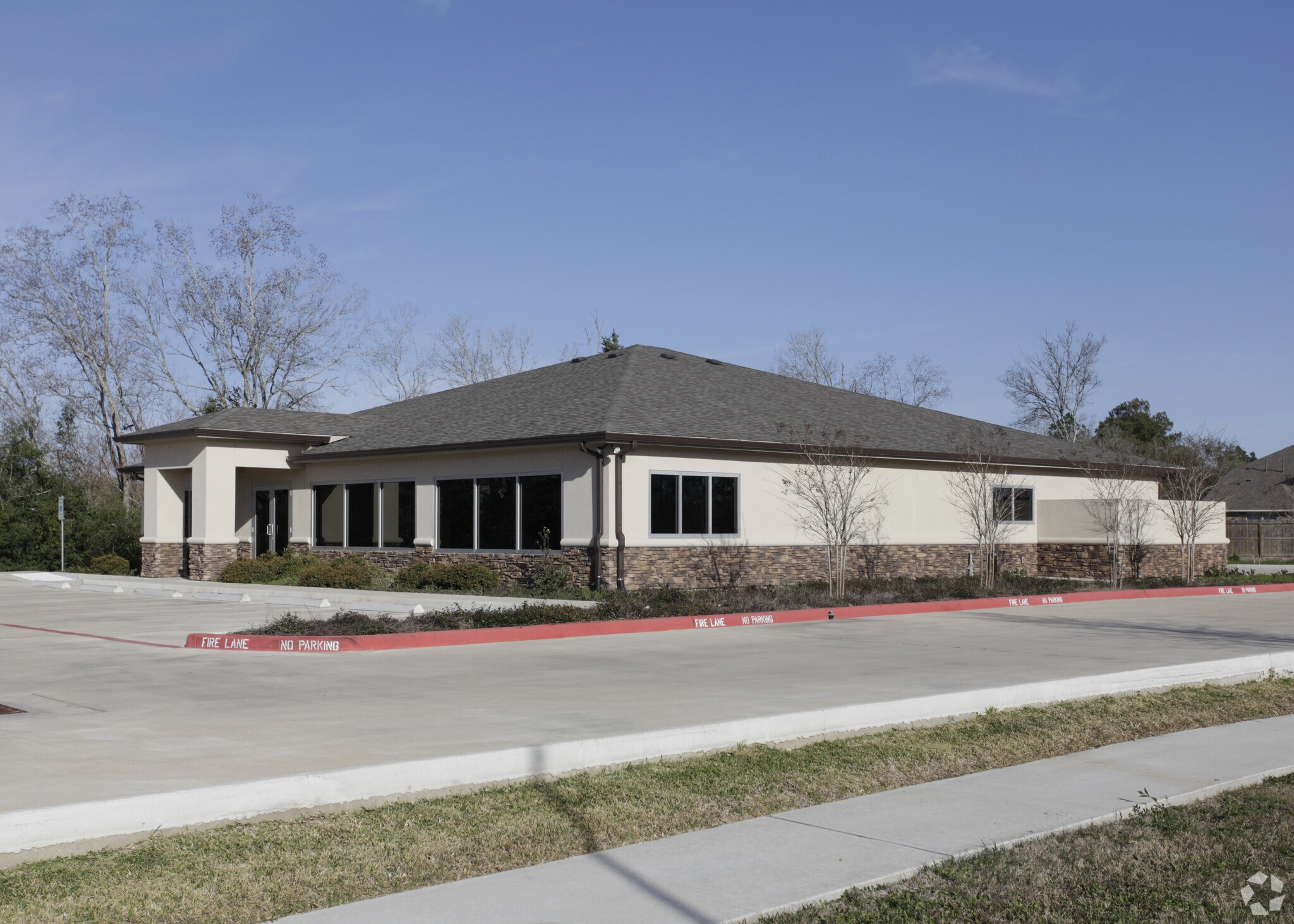 313 Fm-517 Rd W, Dickinson, TX à louer Photo principale- Image 1 de 11