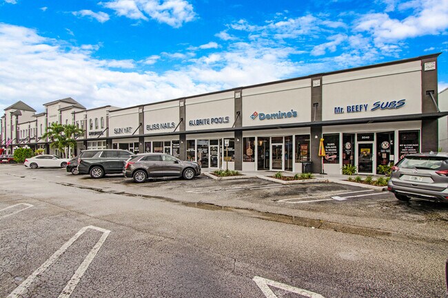 Plus de détails pour 8040 Wiles Rd, Coral Springs, FL - Commerce de détail à louer