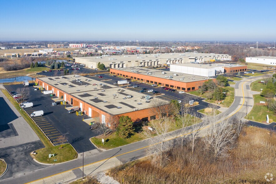 940-972 Northpoint Blvd, Waukegan, IL à louer - Aérien - Image 3 de 14