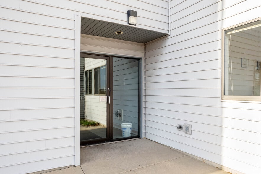 4785 Hayes Rd, Madison, WI for sale - Building Photo - Image 3 of 8