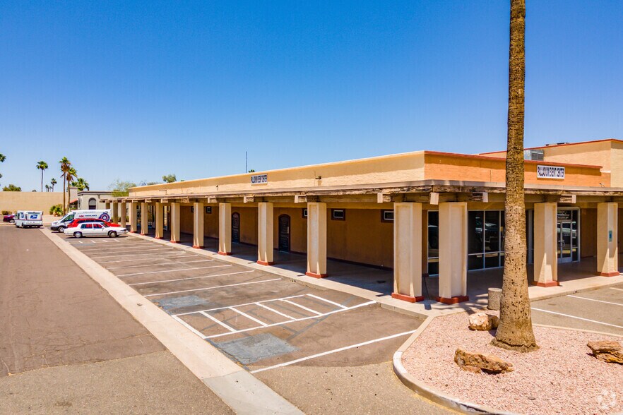9750 W Peoria Ave, Peoria, AZ à louer - Photo du bâtiment - Image 2 de 11