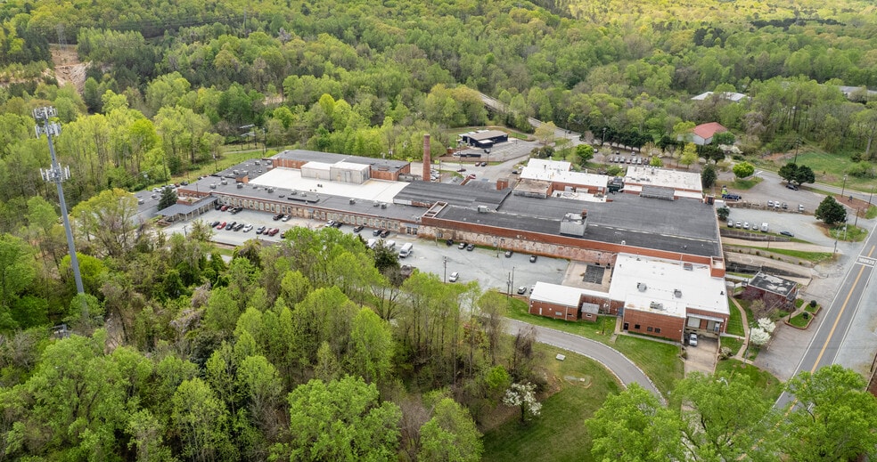 437 Dimmocks Mill Rd, Hillsborough, NC à louer - Photo du bâtiment - Image 2 de 3