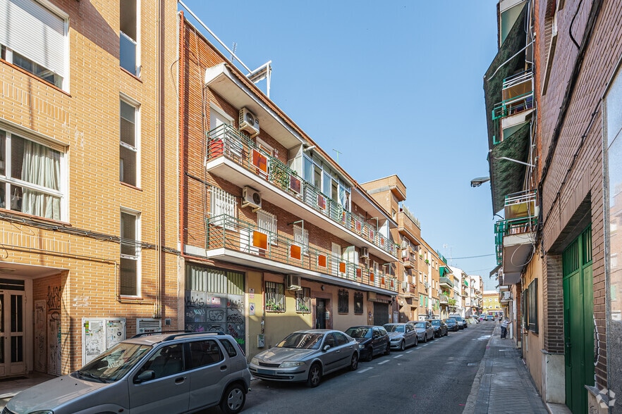Calle del Papagayo, 22, Madrid, Madrid for sale - Primary Photo - Image 1 of 2