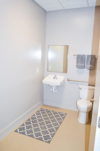 7405 Westfield Blvd, Indianapolis, IN for lease - Other - Image 2 of 9