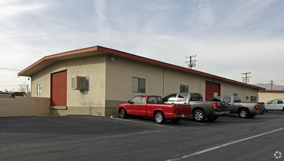 992 W 9th St, Upland, CA à vendre - Photo du bâtiment - Image 2 de 13