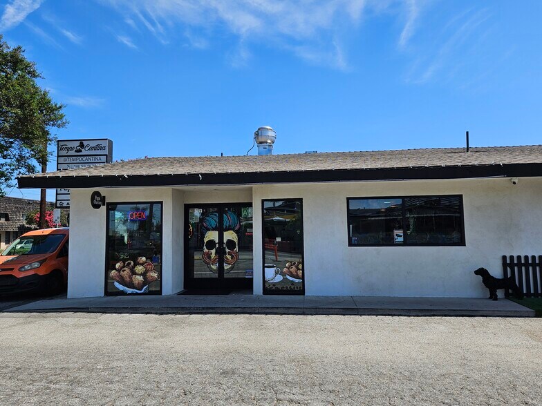 12040 Paramount Blvd, Downey, CA à vendre - Photo du bâtiment - Image 2 de 11