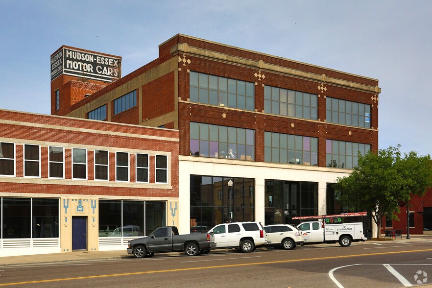 825 N Broadway Ave, Oklahoma City, OK à louer - Photo du bâtiment - Image 3 de 10