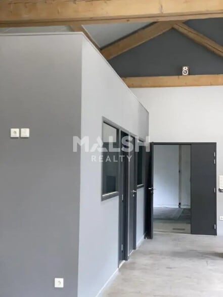 Bureau dans Vienne à louer - Photo du bâtiment - Image 3 de 4