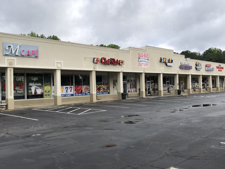 5265 Lawrenceville Hwy NW, Lilburn, GA for lease - Building Photo - Image 1 of 15