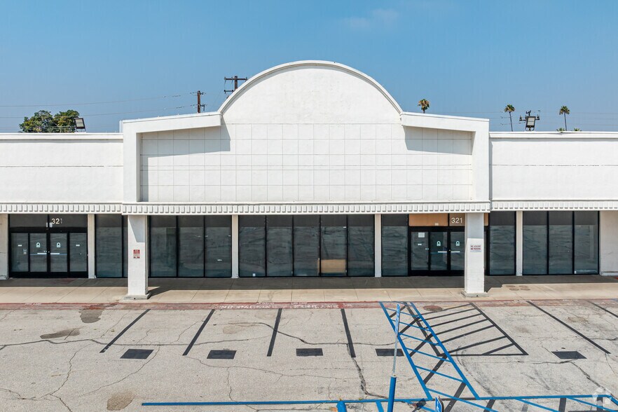 321 N Vincent Ave, Covina, CA à louer - Photo du bâtiment - Image 2 de 4