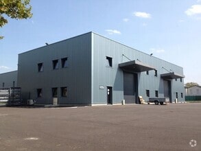 Flex in Saint-Priest for lease Building Photo- Image 1 of 5