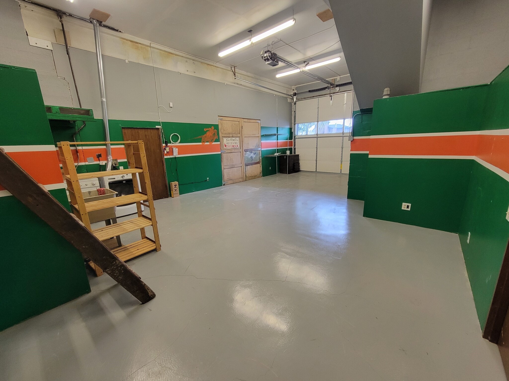 2533 Westlake Ave N, Seattle, WA for lease Interior Photo- Image 1 of 9